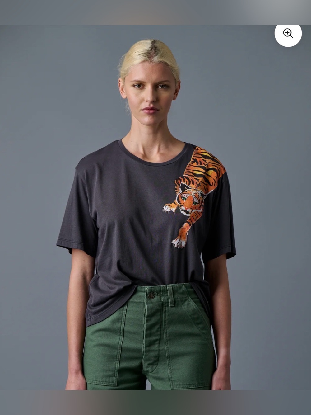 EUC Le Superbe Scratching Tiger Tee Sz M CROPPED LENGTH